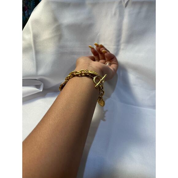 Vintage Gloria Vanderbilt Gold Toned Cabochon Multicharm Bracelet - Picture 6 of 6